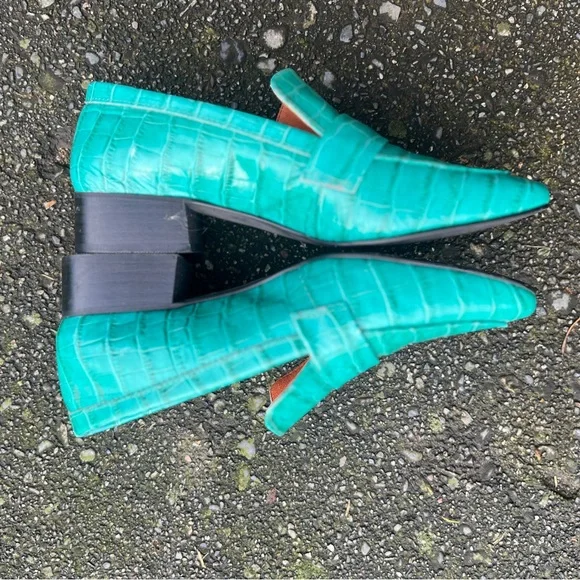 L'INTERVALLE Turquoise Croc-Embossed Loafers - Picture 6 of 8